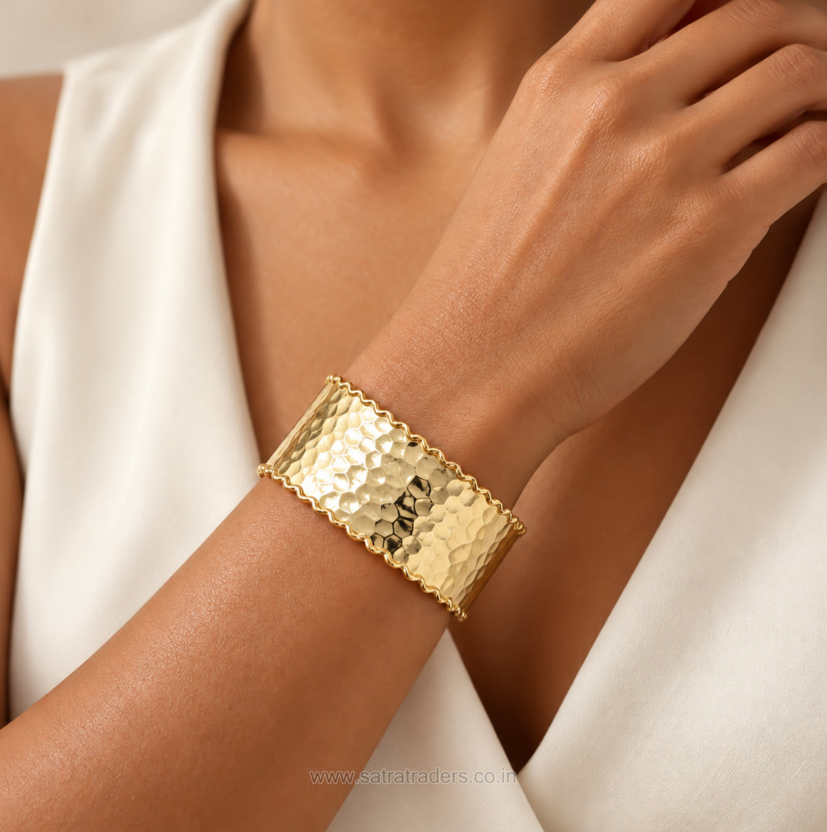 Chic Hammered Brass Kada | 1pc | K126