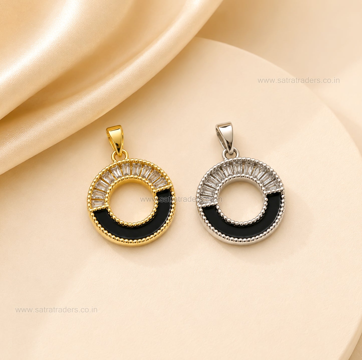 Enamel & Baguette Crystal Circle Anti-Tarnish Charm | Size : 22mm | Qty : 1pc | CHL191