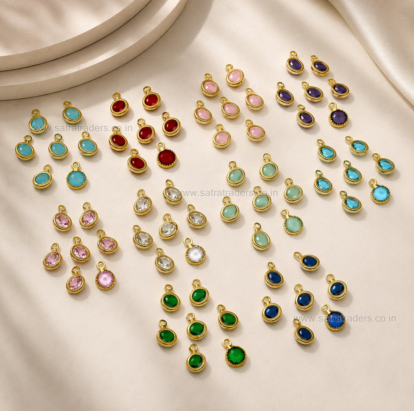 Round Shape Glass Beads with Brass Loop | Qty : 100pcs | Size : 7mmX5mm | GB88