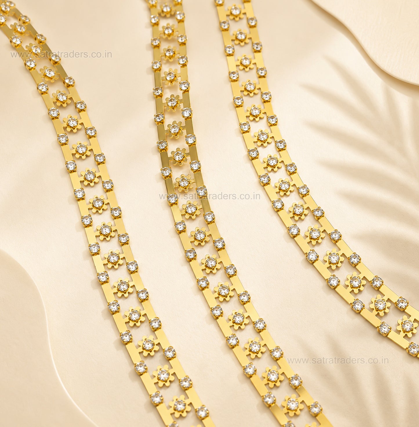Brass Double-Row Floral Lattice Rhinestone Cup Chain | Size : 1m | BC1014