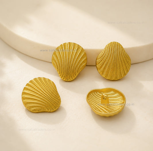 Ribbed Scallop Seashell Shank Button with Loop | Qty : 4pcs | G-1-17